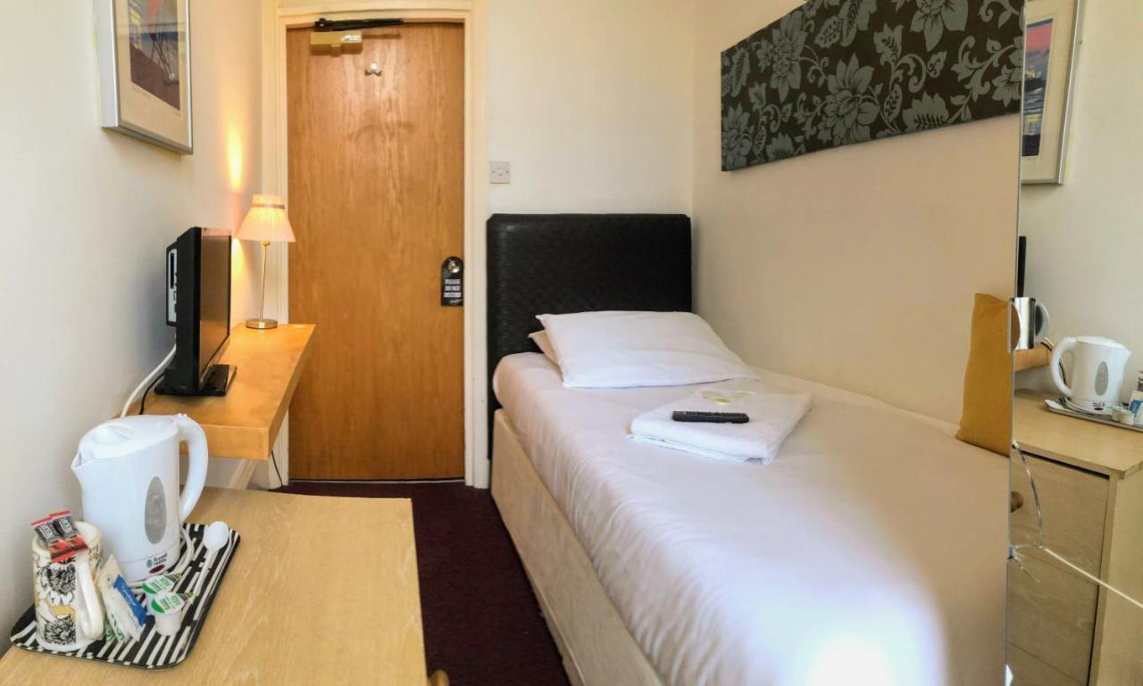 Upper Rock Rooms Brighton Room photo